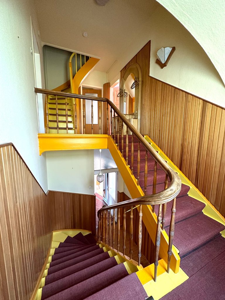 Schöneaussicht Immobilien - Einfamilienhaus Dortmund Treppenaufgang