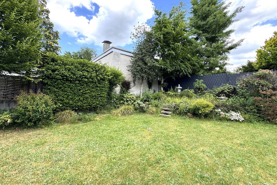 1-2-Familienhaus-Haan-Rasenfläche