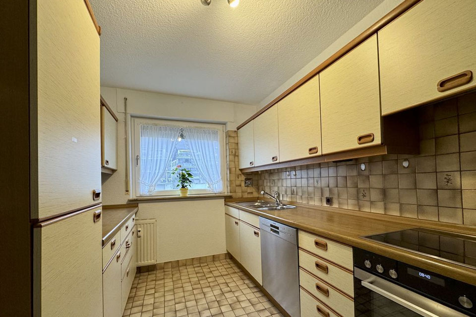 3 Zi KDB Balkon, Garage in der beliebten Krummacherstr. Elberfeld West, Küchenansicht