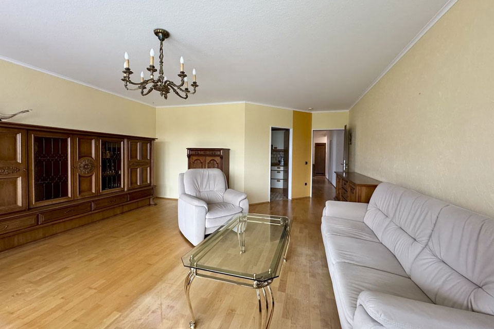 3 Zimmer Immobilie Wuppertal Elberfeld, Wohnzimmeransicht Blick Richtung Diele