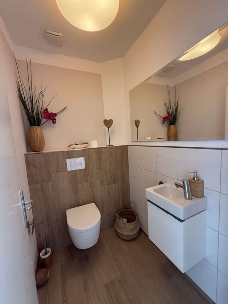 Schöne Aussicht Immobilien - Etagenwohnung Barmen - Gäste WC
