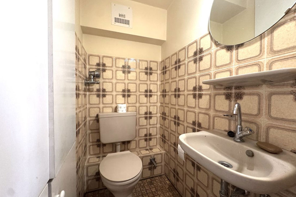 schoeneaussicht-immobilien-maisonette-grafenberg-tiefgarage-Gäste WC