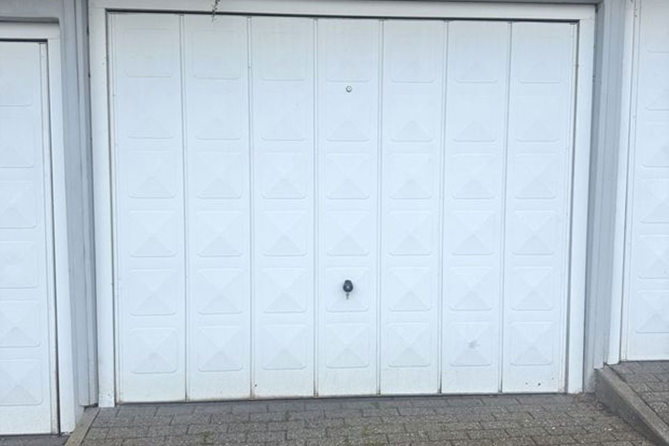 Schoeneaussicht Immobilien
Penthousewohnung im Briller Viertel Garage Aussen